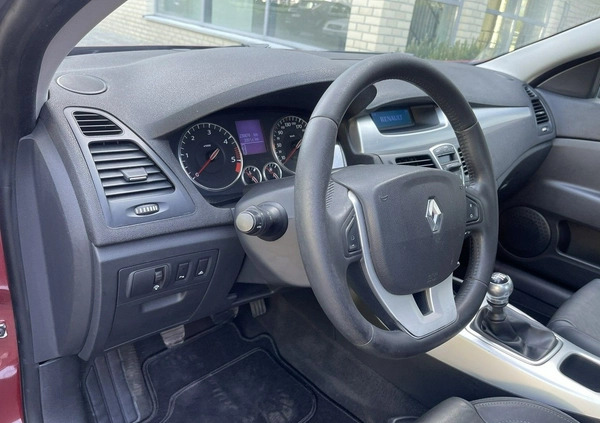 Renault Laguna cena 26999 przebieg: 228000, rok produkcji 2010 z Kańczuga małe 781